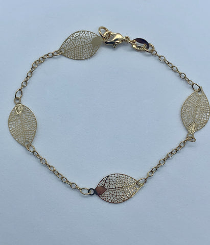 Single Strand Leaf Bracelet